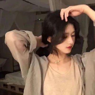 妮可·拜耳：大码怪美人